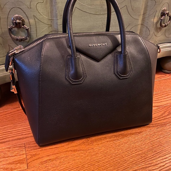 Givenchy Antigona goat leather medium satchel - Picture 3 of 12